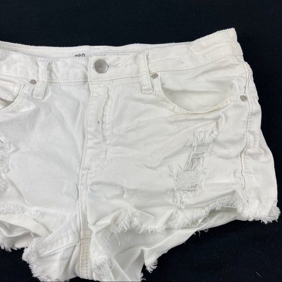 RSQ Jean Shorts Womens Juniors 7 White Venice Mid Rise Distressed Cut Off - Picture 4 of 8